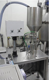 Дозатор АДНК 19У16 предназначен для фасовки жидких и пастообразных продуктов в различную тару (ведра Екатеринбург