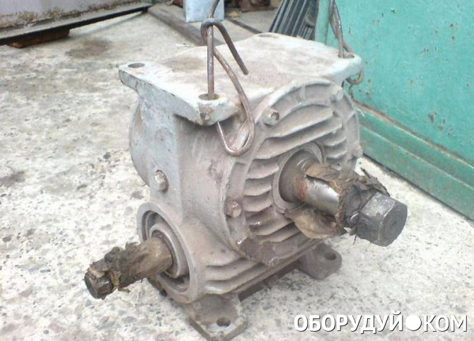 Старый редуктор. Редуктор ч-100. ТГМ3.00.20.018 редуктор червячный. Редуктор 4-100-40-53. Редуктор червячный 5ч-80.