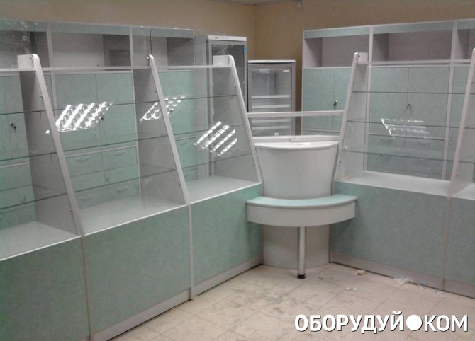 фармацевт. шкафы для аптеки пристенные. мебель для аптеки б/у. аптека стеллажи с лекарствами. аптечная мебель для аптеки.