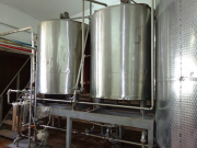 Емкость 2, 5 куба с рубашкой и рамной мешалкой Москва