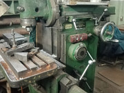 Универсально-фрезерный станок 675 Томск