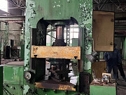 Пресс гидравлический для изготовления изделий из пластмасс ПД476 Таганрог