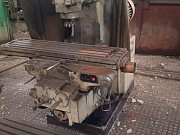 Реализую 6М12П - станок вертикальный консольно-фрезерный Таганрог