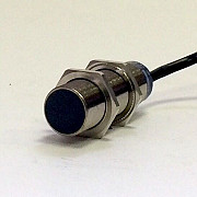 XS618B1MAL5TF индуктивный датчик XS6 M18, L62mm, латунь, Sn8mm, 24..240VAC / DC, кабель 5 м Москва